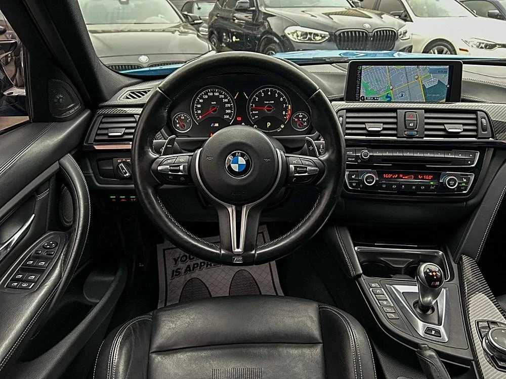 BMW M3 Carbon / Yas Marina / Цена до България, снимка 14 - Автомобили и джипове - 55627920