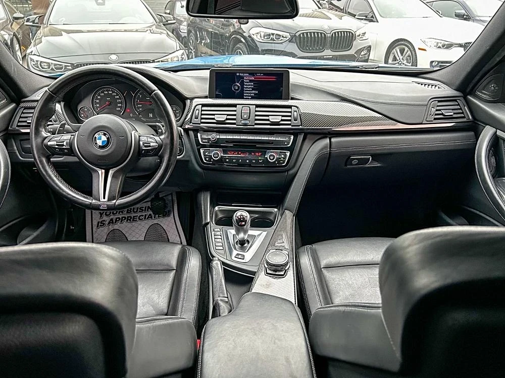 BMW M3 Carbon / Yas Marina / Цена до България, снимка 12 - Автомобили и джипове - 55627920