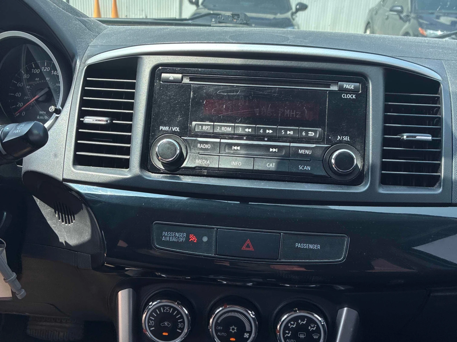 Mitsubishi Lancer | KEYLESS| ПОДГРЕВИ| КЛИП НА МОТОРА| | , снимка 9 - Автомобили и джипове - 56030603