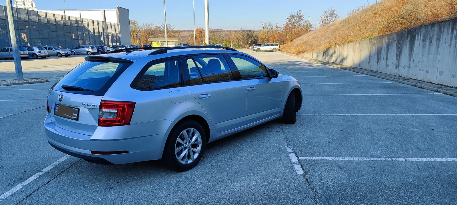 Skoda Octavia 1.6 TDI, снимка 6 - Автомобили и джипове - 56116379