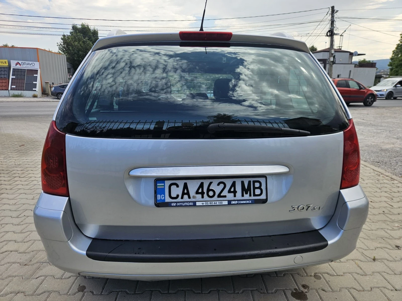 Peugeot 307 1.6 HDi 90кс. ОБСЛУЖЕНА! , снимка 5 - Автомобили и джипове - 56169124