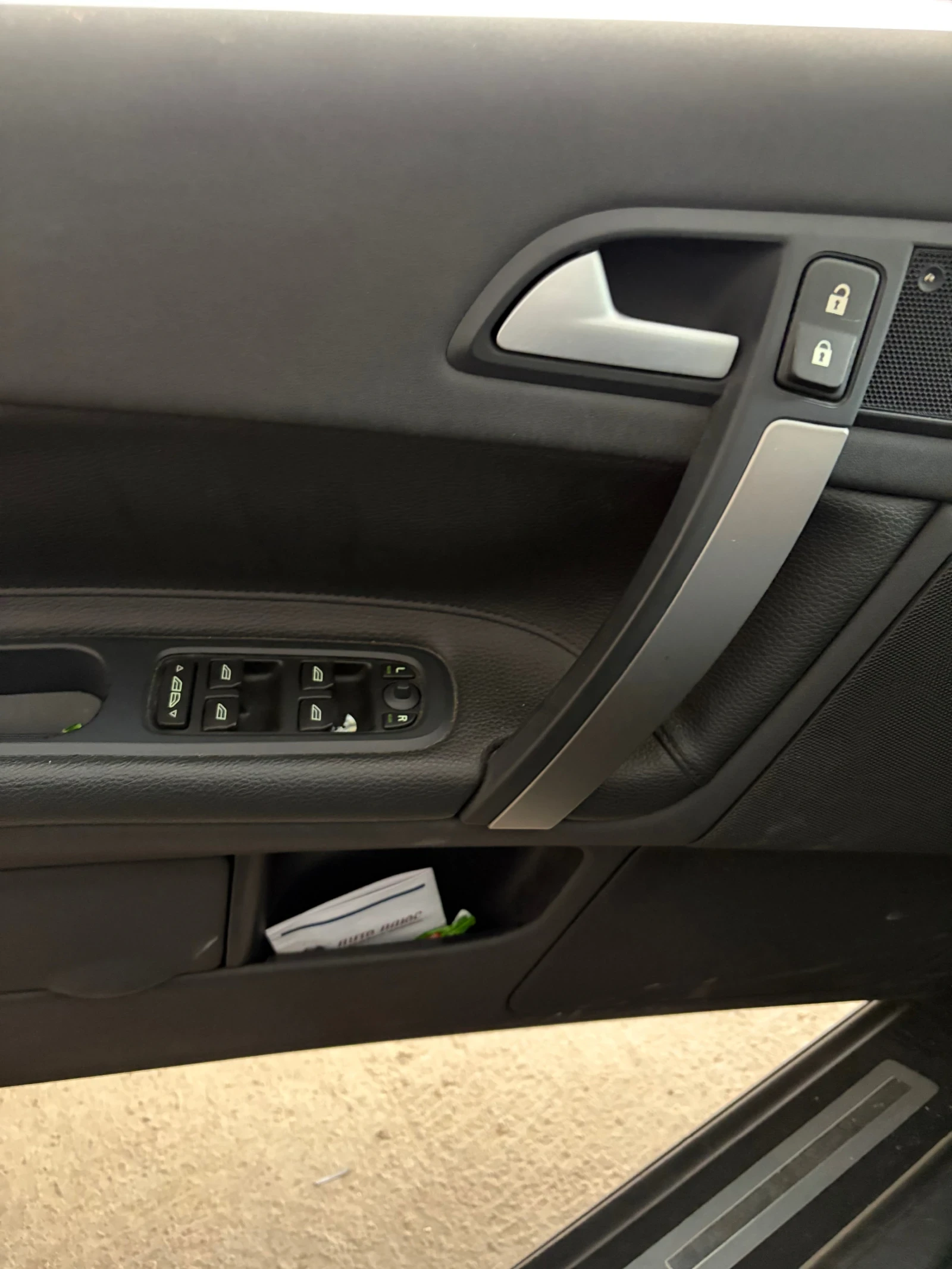 Volvo C70 Convertible, снимка 12 - Автомобили и джипове - 56243140
