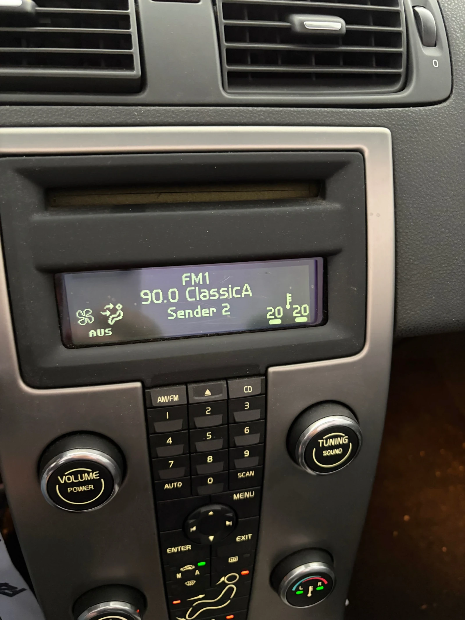 Volvo C70 Convertible, снимка 13 - Автомобили и джипове - 56243140