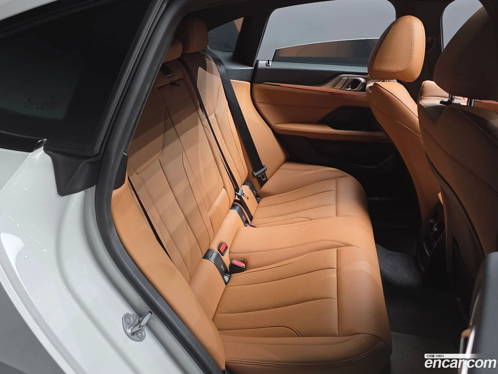 BMW i4 eDrive40 M Sport* �������� ������ ������� | Mobile.bg � ����������� 11