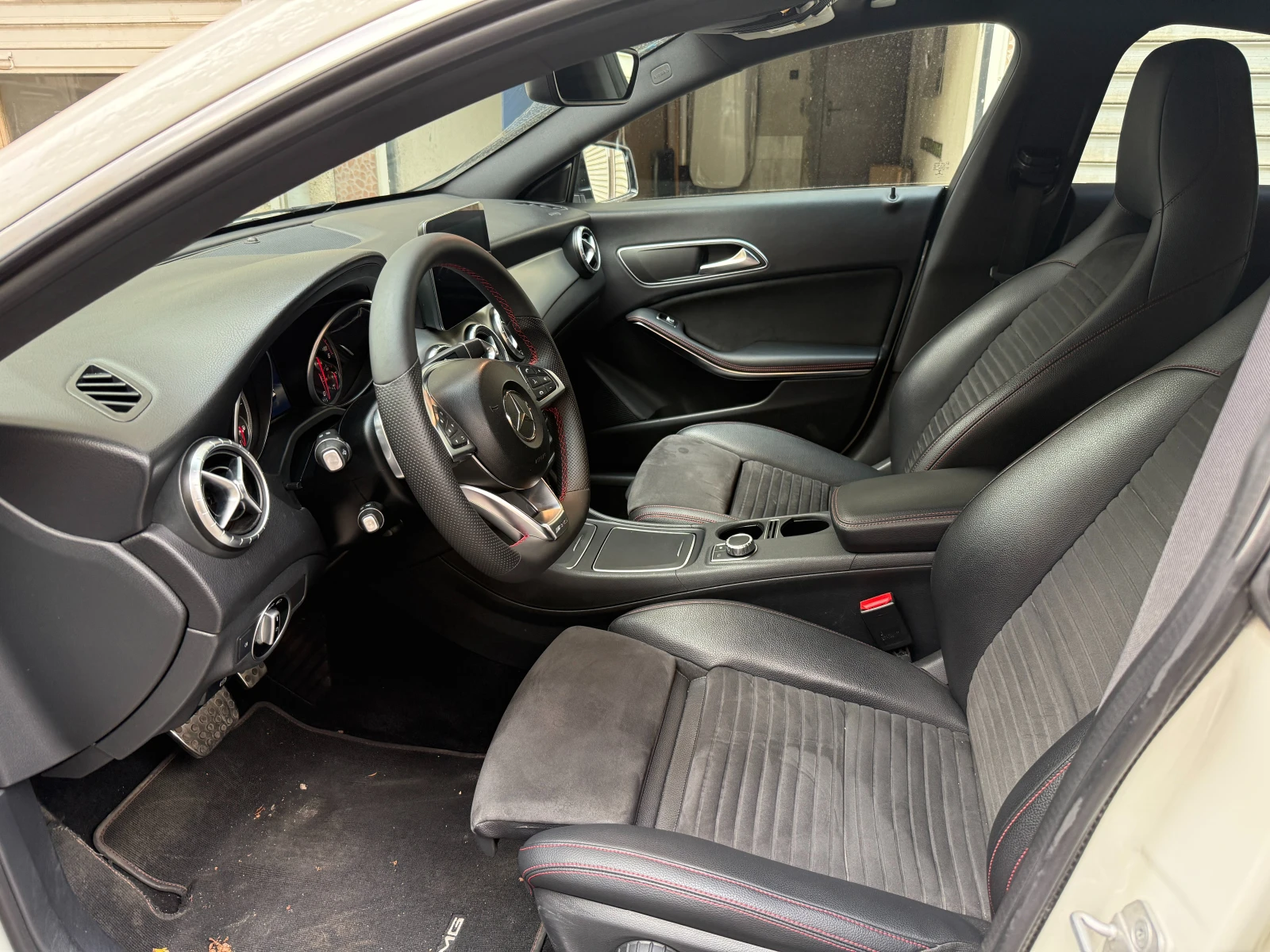 Mercedes-Benz CLA 200 200 d AMG Line, снимка 8 - Автомобили и джипове - 56736089