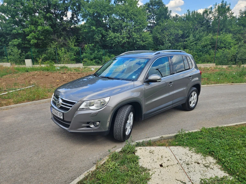 VW Tiguan 2.0TDI 4х4 , снимка 8 - Автомобили и джипове - 47101853