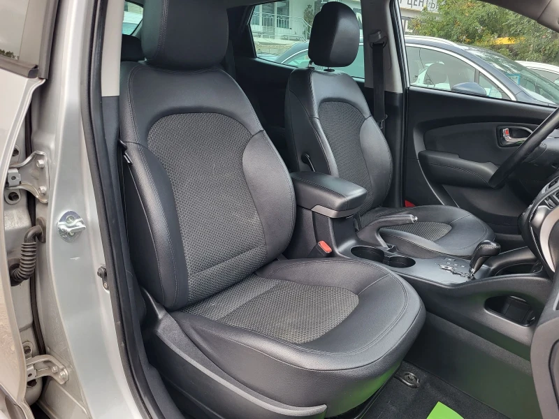 Hyundai IX35 2.0 CRDI - 184к.с. / 4WD / SWISS/ ТОП, снимка 10 - Автомобили и джипове - 51881369