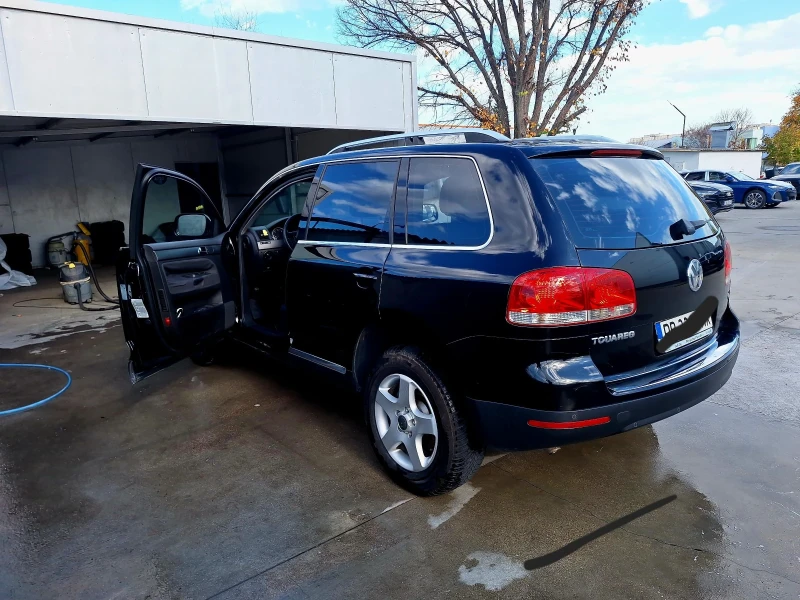 VW Touareg 2.5 TDI, снимка 4 - Автомобили и джипове - 53025342