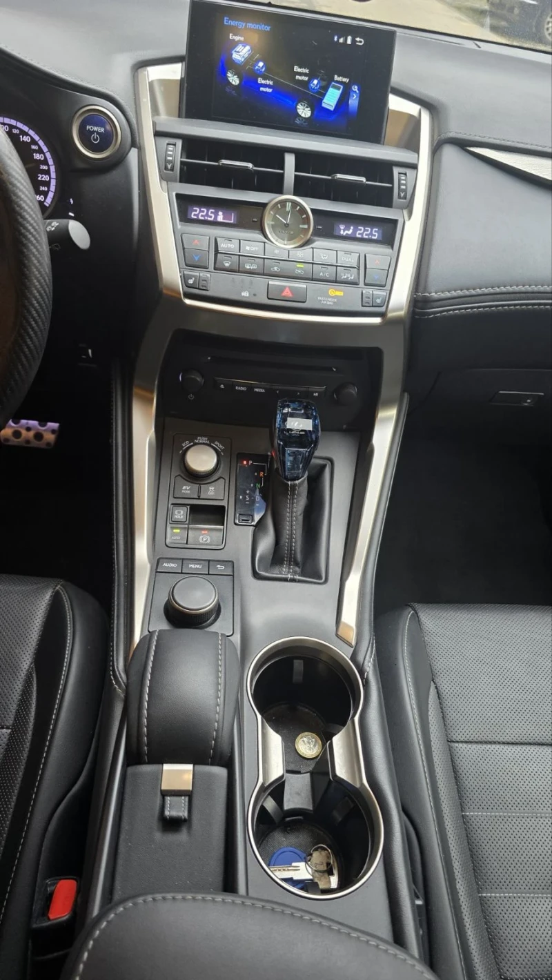 Lexus NX 300h F sport, HYBRID, снимка 9 - Автомобили и джипове - 53291852