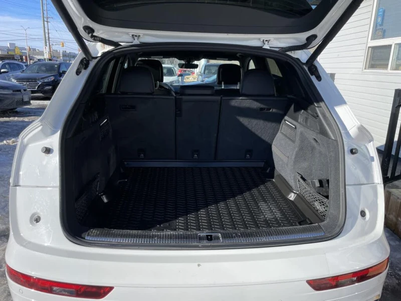 Audi Q5 2.0 TFSI quattro Technik АвтоКредит  (ЦЕНА ДО БГ), снимка 6 - Автомобили и джипове - 53598963