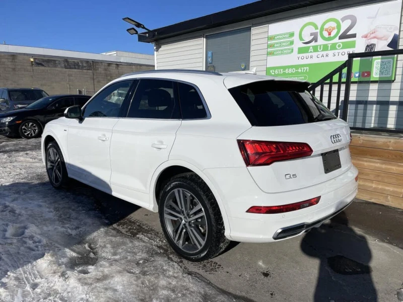 Audi Q5 2.0 TFSI quattro Technik АвтоКредит  (ЦЕНА ДО БГ), снимка 4 - Автомобили и джипове - 53598963
