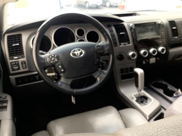 Toyota Sequoia Limited, снимка 9 - Автомобили и джипове - 46471670