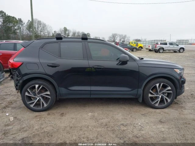 Volvo XC40 T5 R-DESIGN AWD - изображение 7
