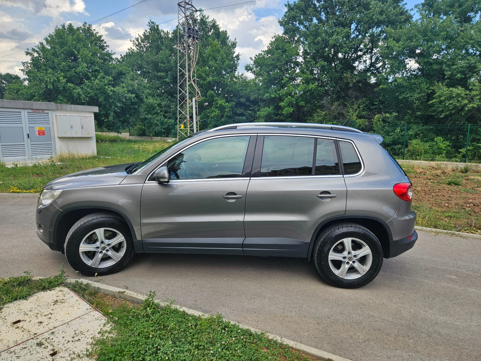 VW Tiguan 2.0TDI 4х4  - изображение 7