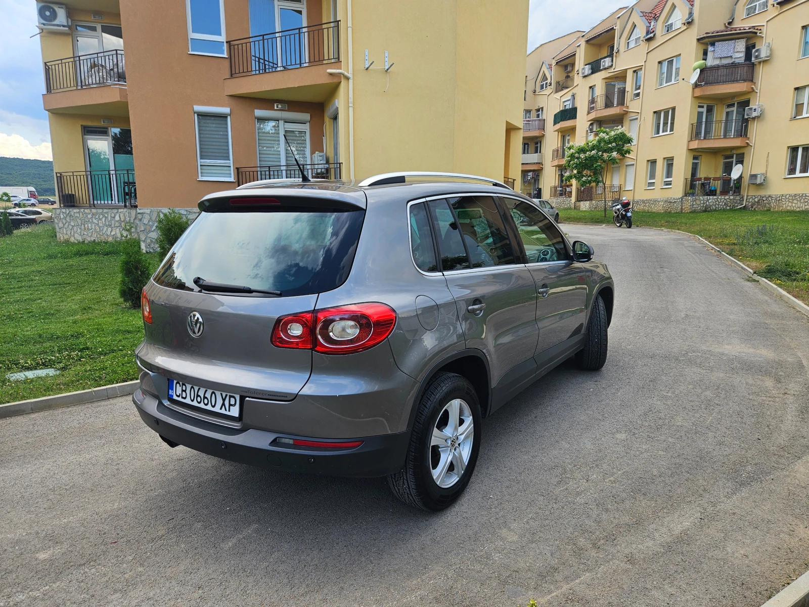 VW Tiguan 2.0TDI 4х4  - изображение 4
