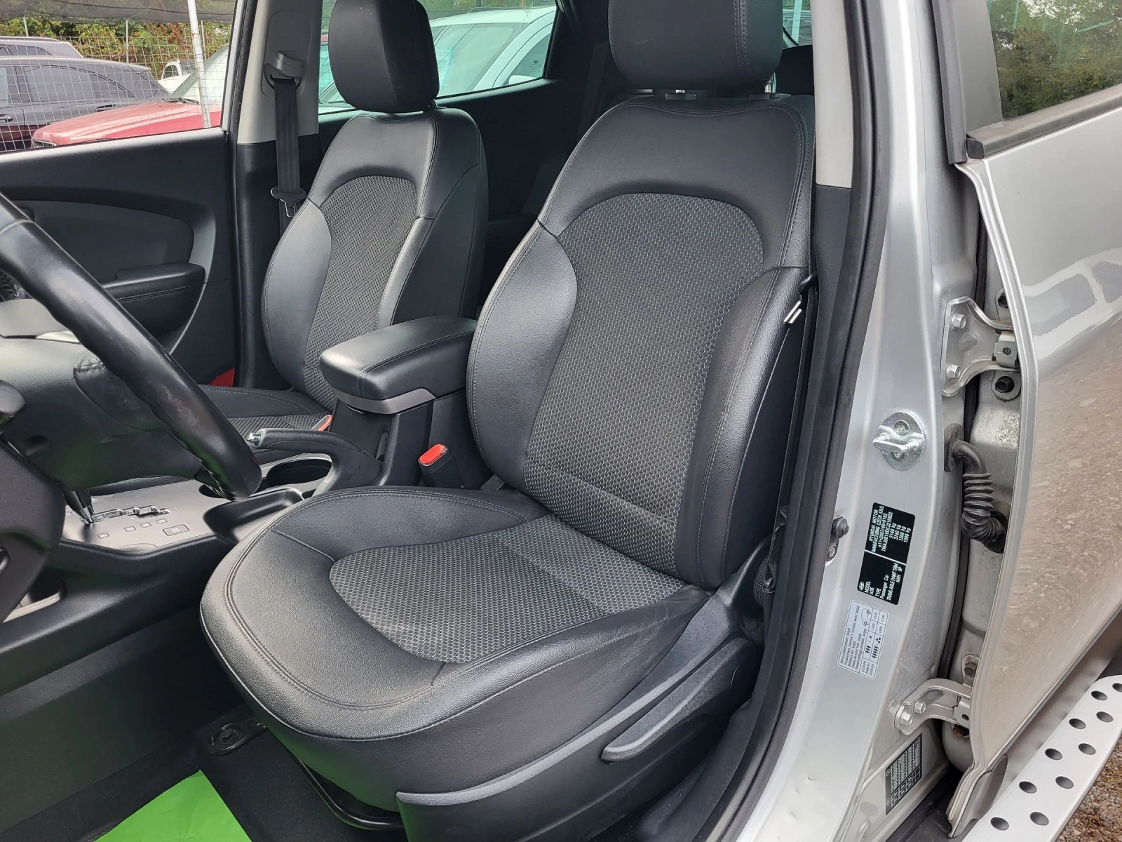 Hyundai IX35 2.0 CRDI - 184к.с. / 4WD / SWISS/ ТОП - изображение 9