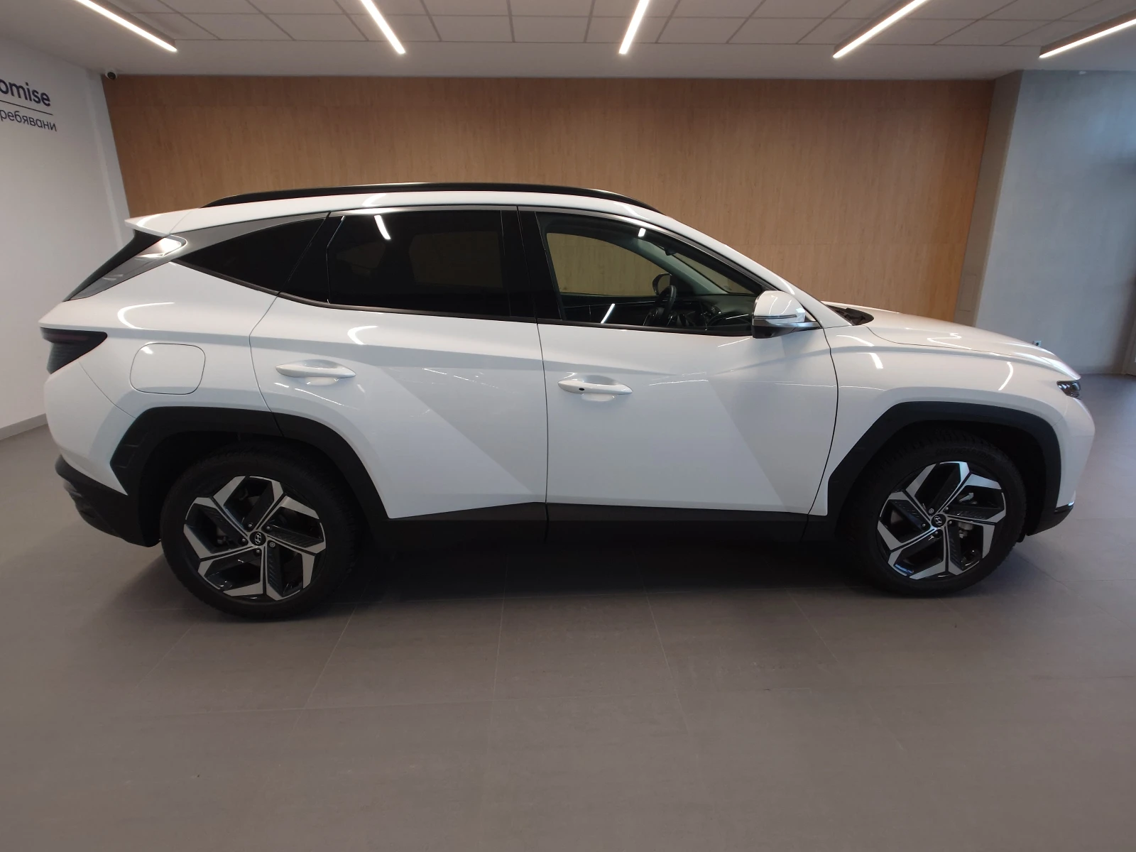 Hyundai Tucson EXCLUSIVE Plug-in Hybrid AWD - изображение 6