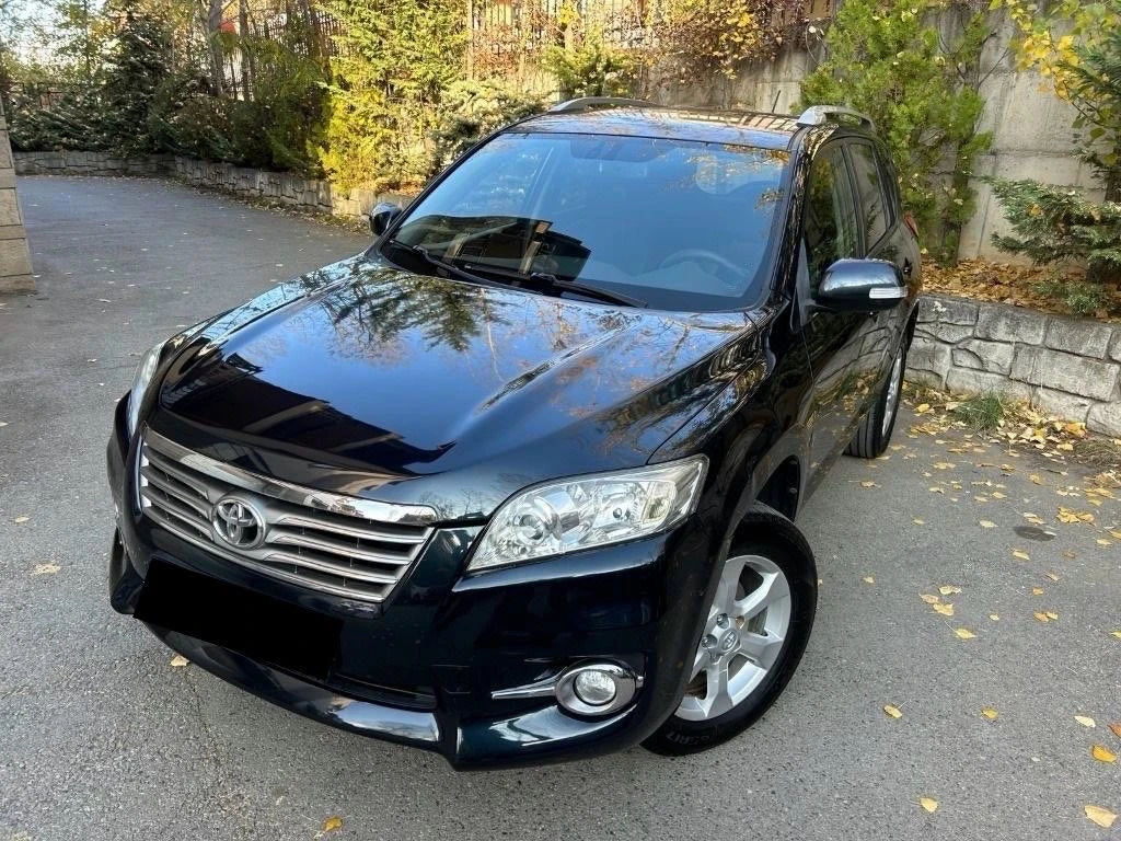 Toyota Rav4 2.2 D-4D 4x4 - изображение 2