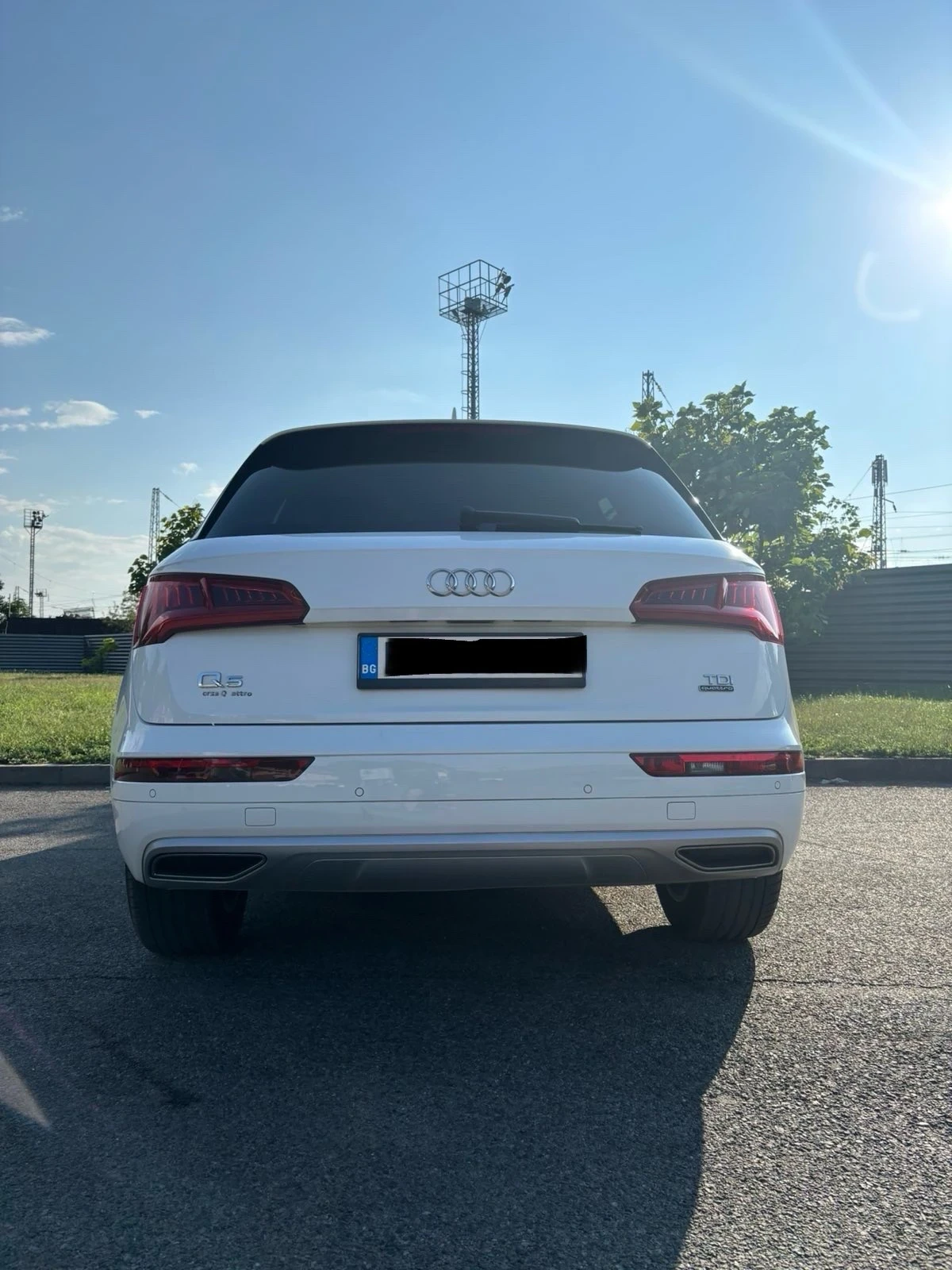 Audi Q5 2.0TDI Quattro, снимка 4 - Автомобили и джипове - 53759143