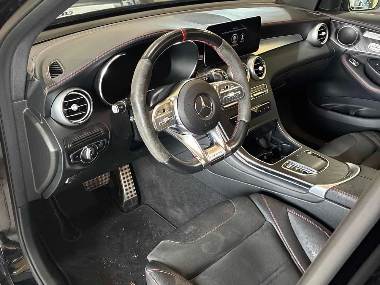 Mercedes-Benz GLC * AMG 43 * CARFAX * БЕЗ ПЪРВОНАЧАЛНА ВНОСКА, снимка 5 - Автомобили и джипове - 53987255