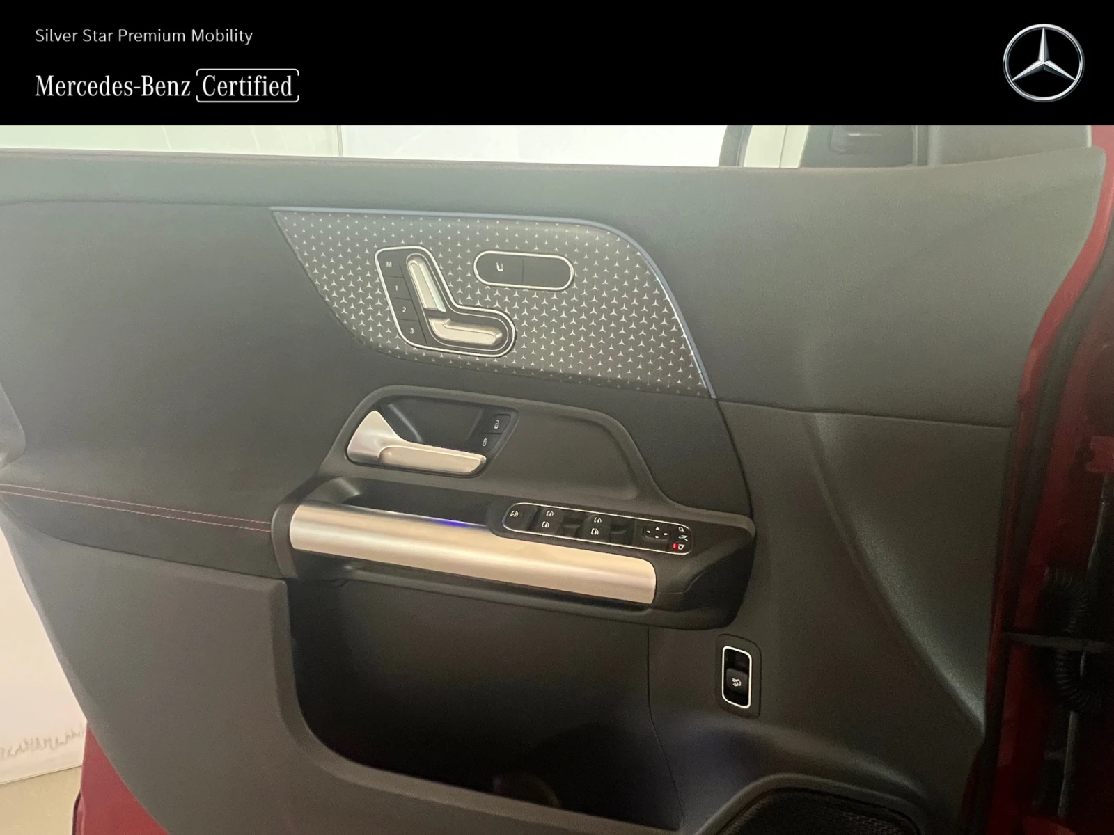 Mercedes-Benz GLA 220 4MATIC, снимка 12 - Автомобили и джипове - 54356678