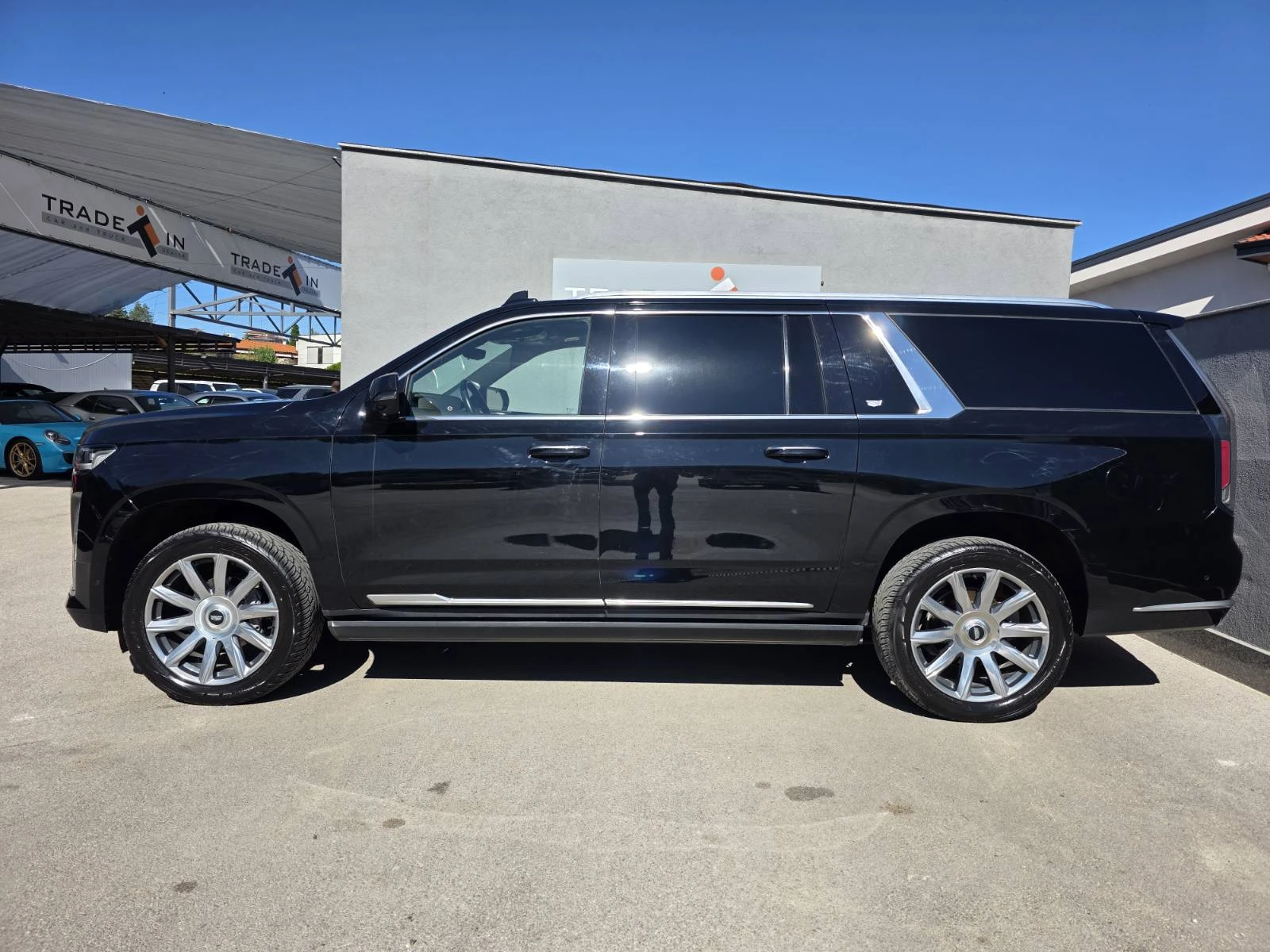 Cadillac Escalade ESV Luxury Platinum 6.2L, снимка 7 - Автомобили и джипове - 54718376