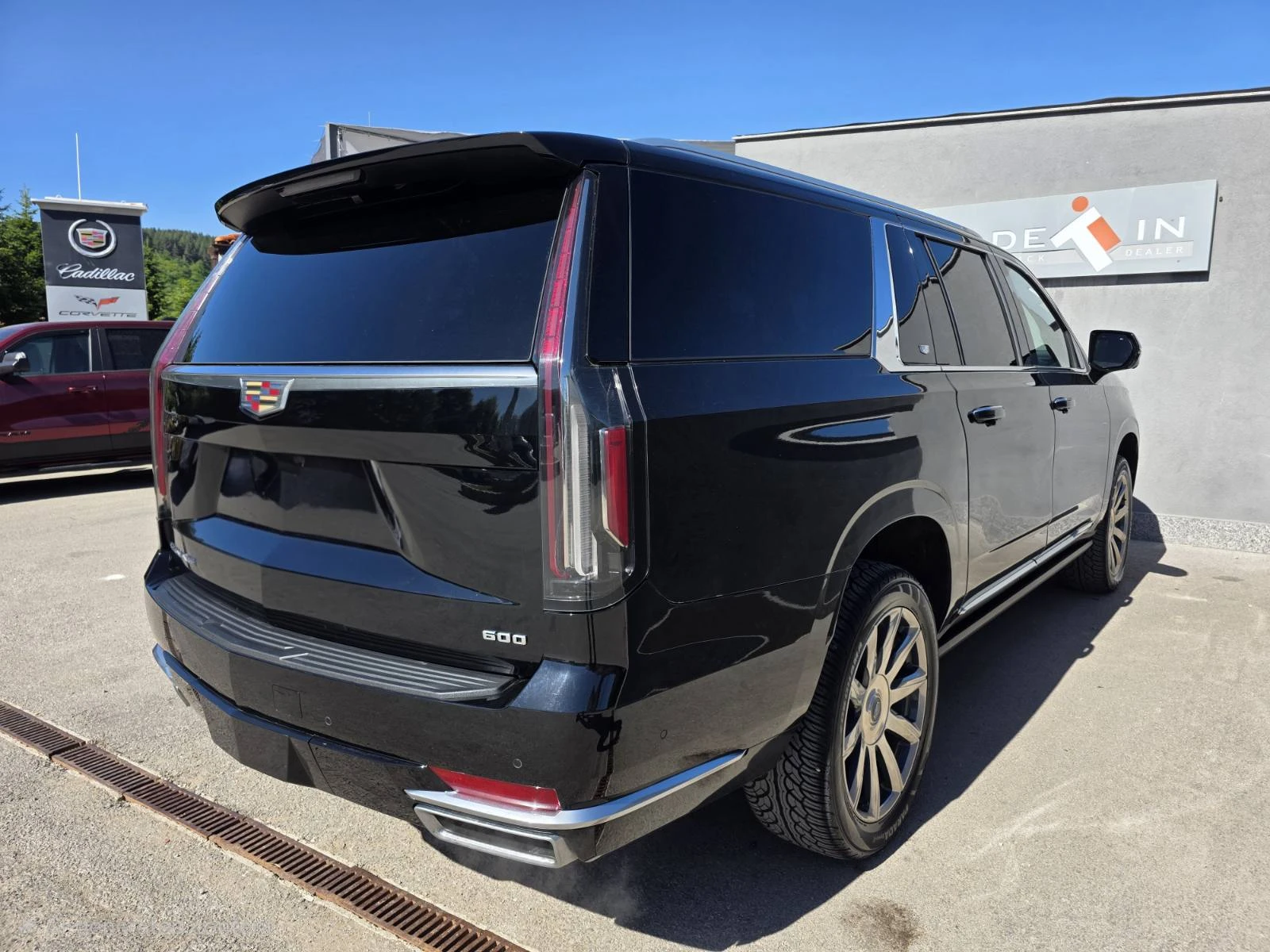 Cadillac Escalade ESV Luxury Platinum 6.2L, снимка 4 - Автомобили и джипове - 54718376