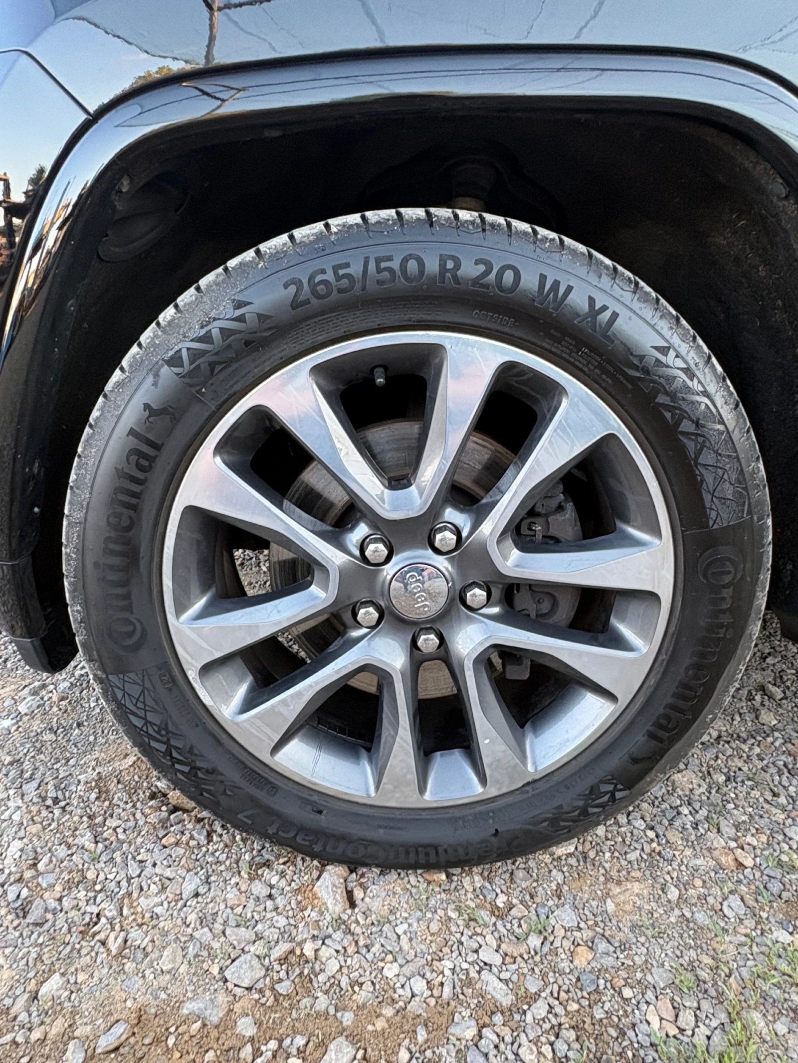 Jeep Grand cherokee 3.0CRD* 4x4* Overland* Panorama* Distronic* Full* , снимка 13 - Автомобили и джипове - 54737342