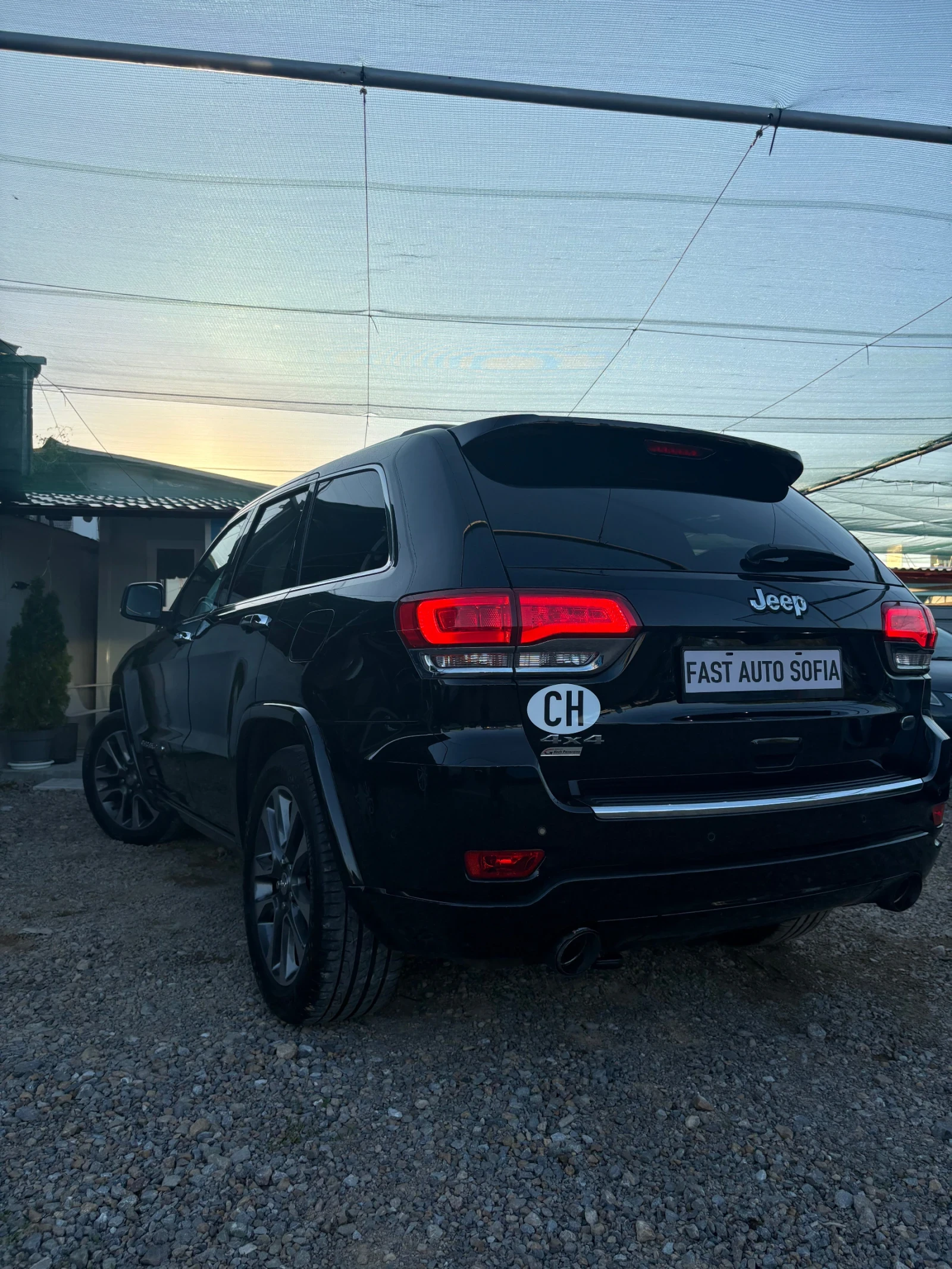 Jeep Grand cherokee 3.0CRD* 4x4* Overland* Panorama* Distronic* Full* , снимка 6 - Автомобили и джипове - 54737342