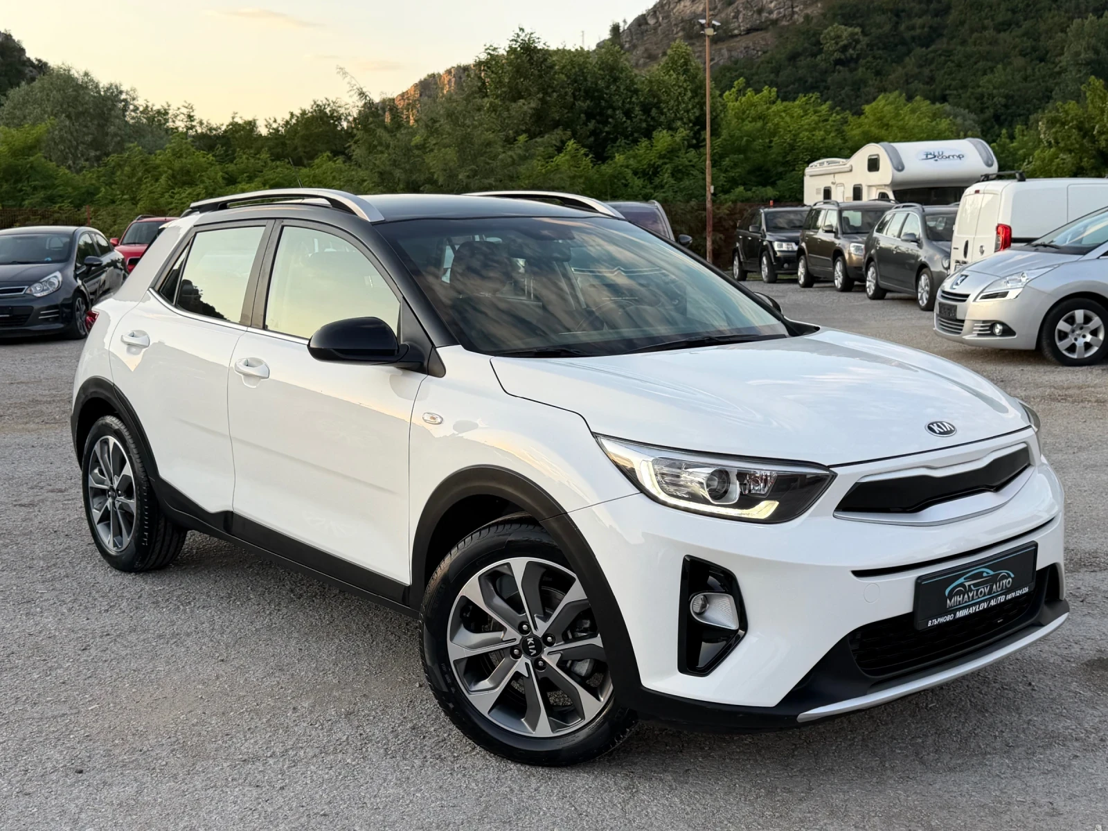 Kia Stonic 1.0GDI 73 000km/ЛЕТИ ДЖ./XENON/З.КАМЕРА