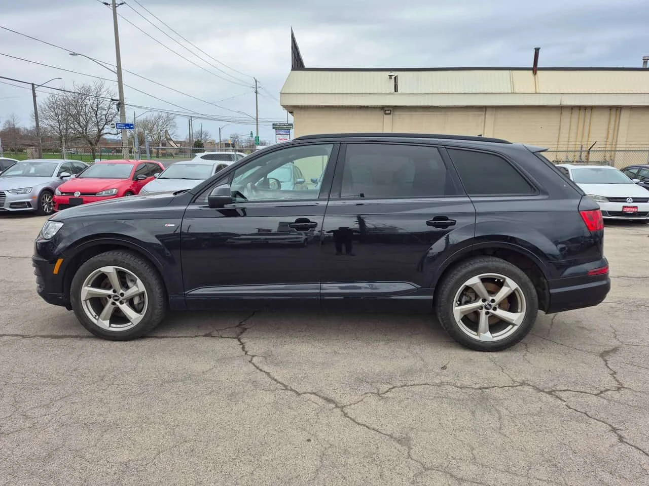 Audi Q7 Progressiv  CARFAX, снимка 2 - Автомобили и джипове - 55380608