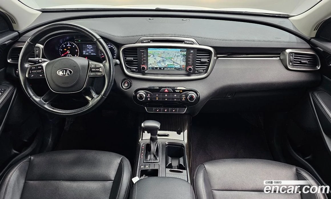 Kia Sorento Diesel 2.0 2WD Luxury, снимка 7 - Автомобили и джипове - 56155168