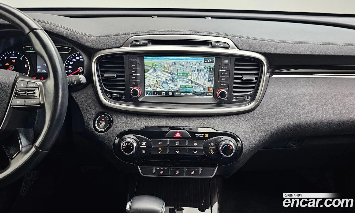 Kia Sorento Diesel 2.0 2WD Luxury, снимка 16 - Автомобили и джипове - 56155168