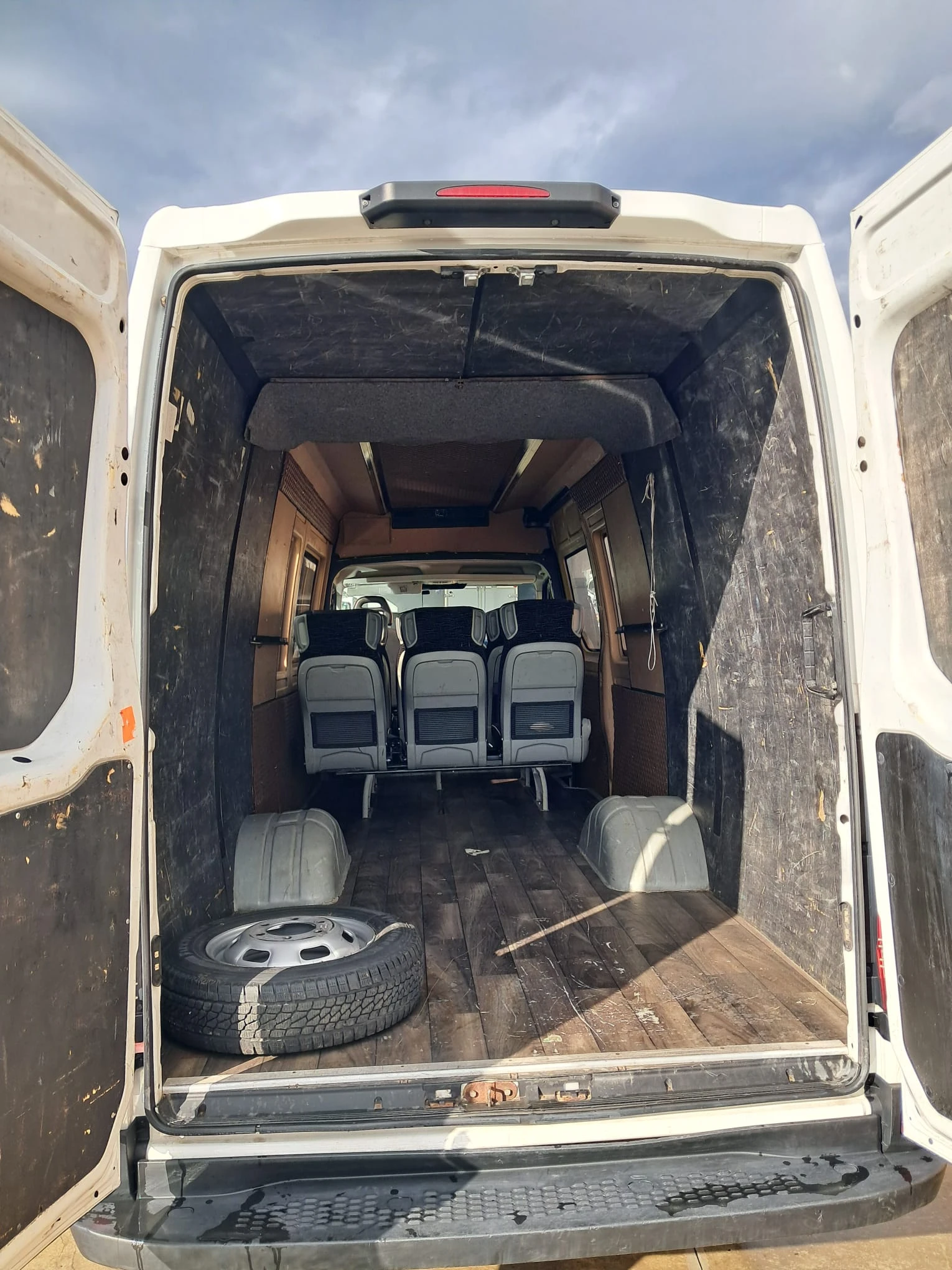 Iveco 35c18  - изображение 9