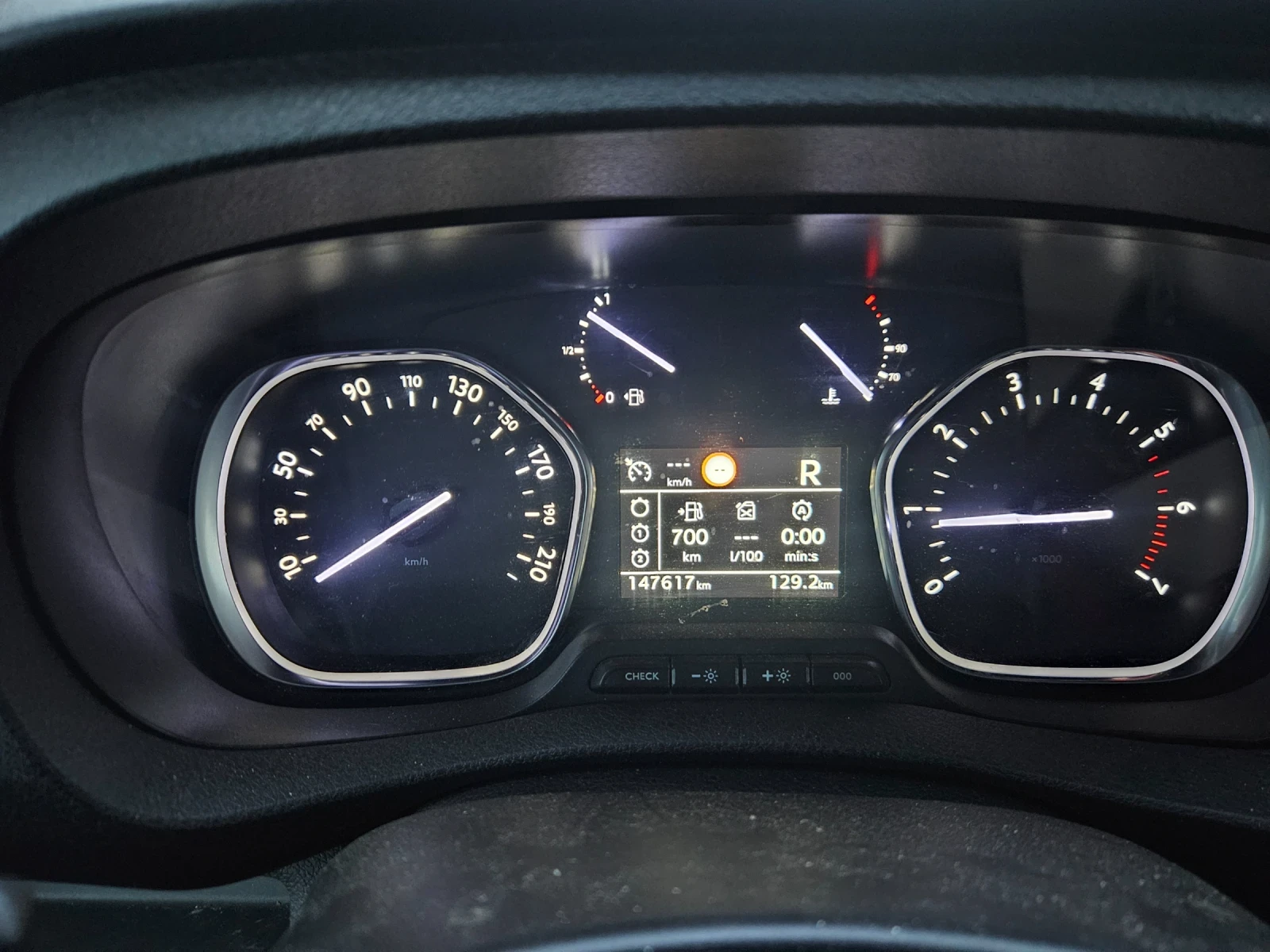 Peugeot Expert 2.0 177к.с Макси - изображение 5