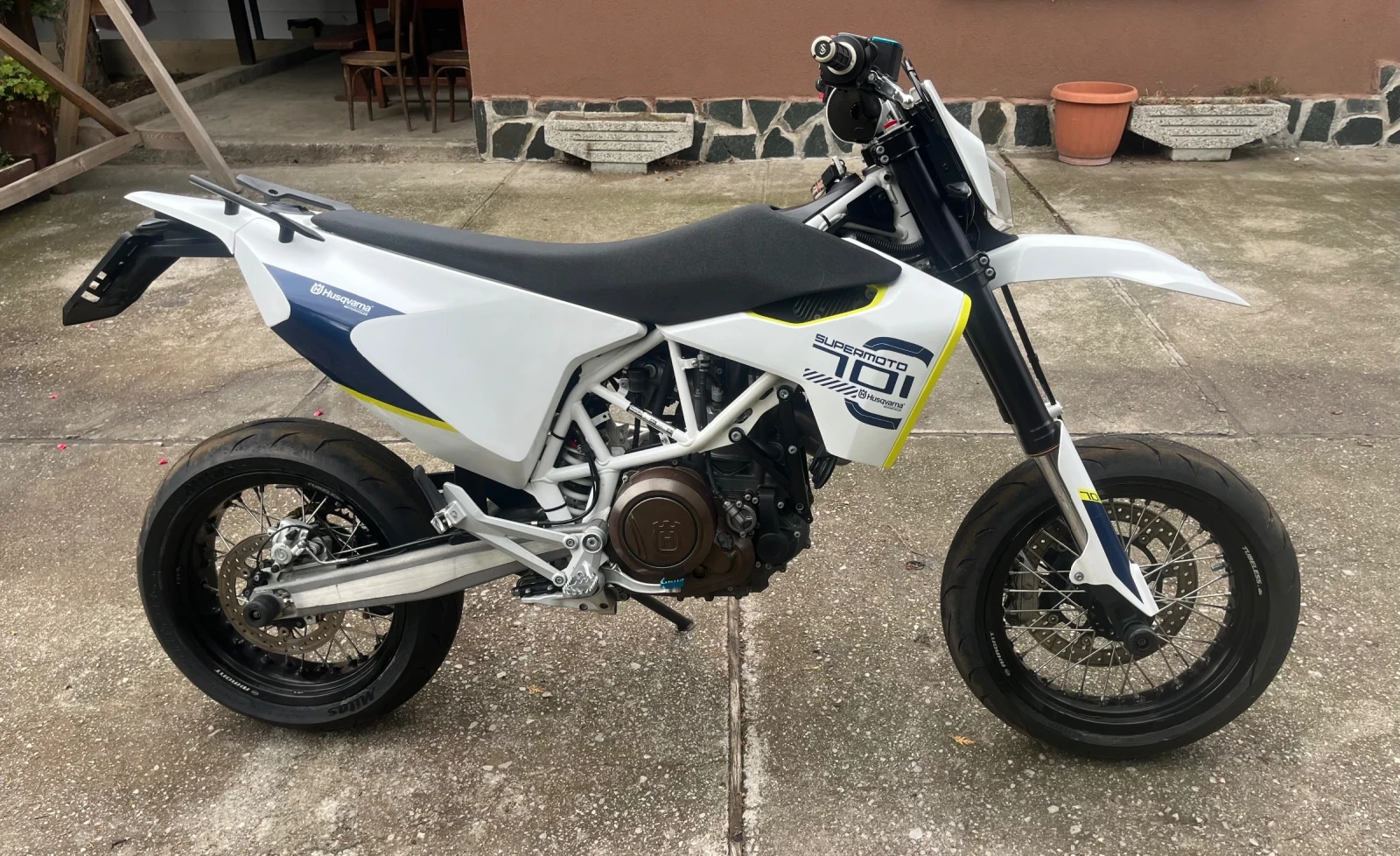 Husqvarna Svartpilen 701 SM 701 SuperMoto A2 - изображение 2