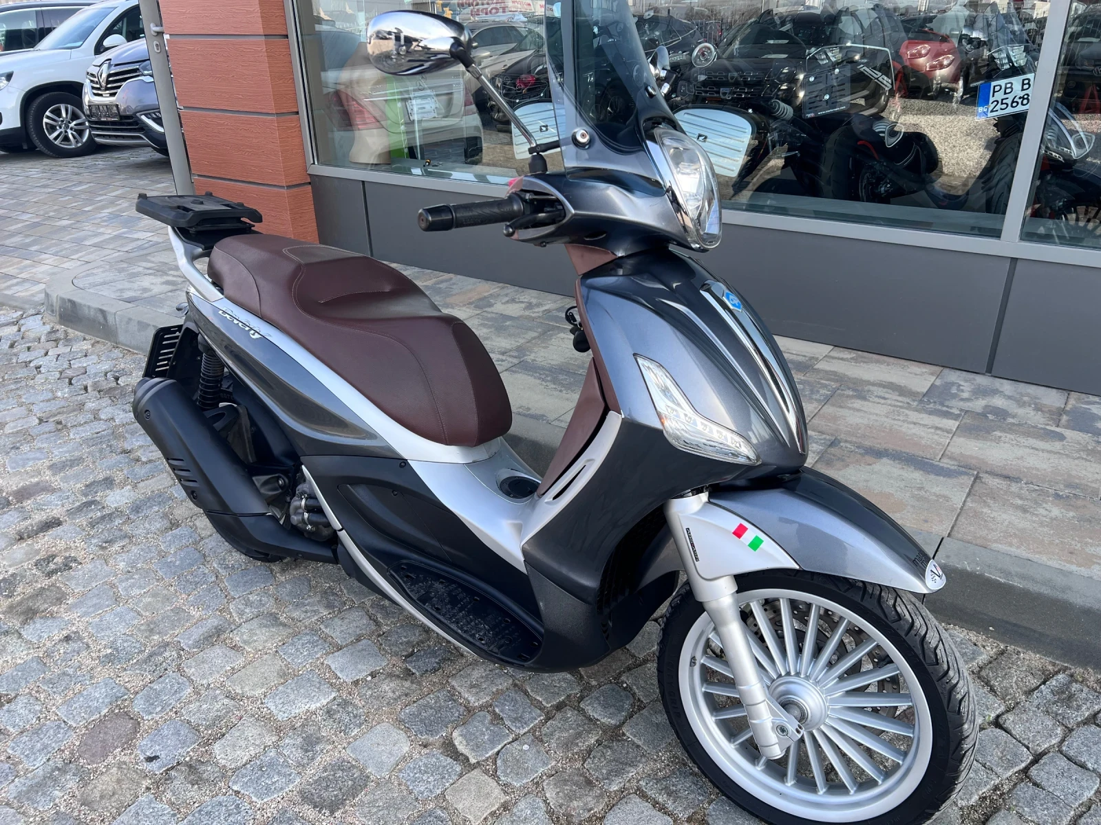 Piaggio Beverly 300 ABS, снимка 2 - Мотоциклети и мототехника - 53736120