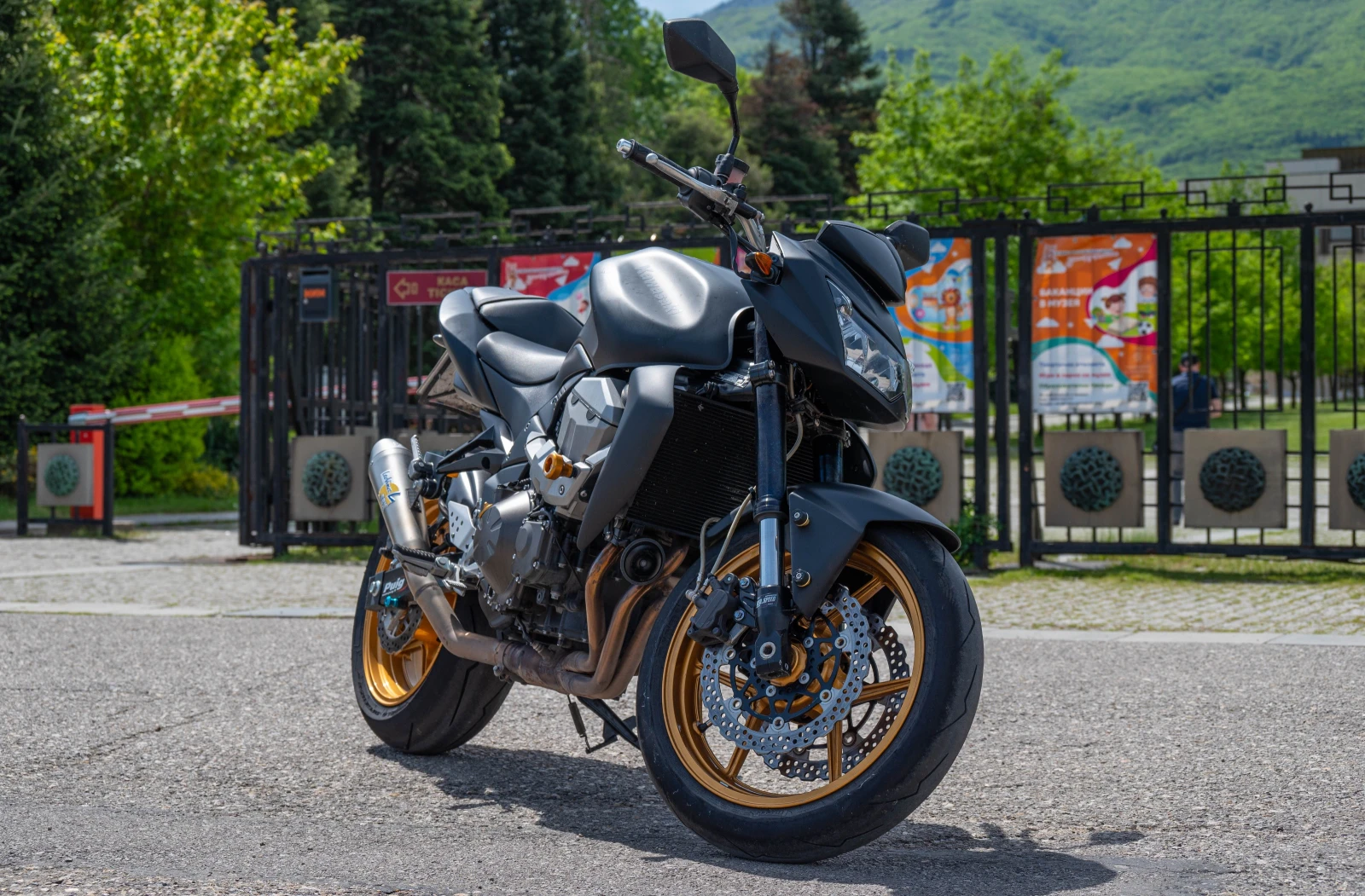 Kawasaki Z 750, снимка 3 - Мотоциклети и мототехника - 54213621