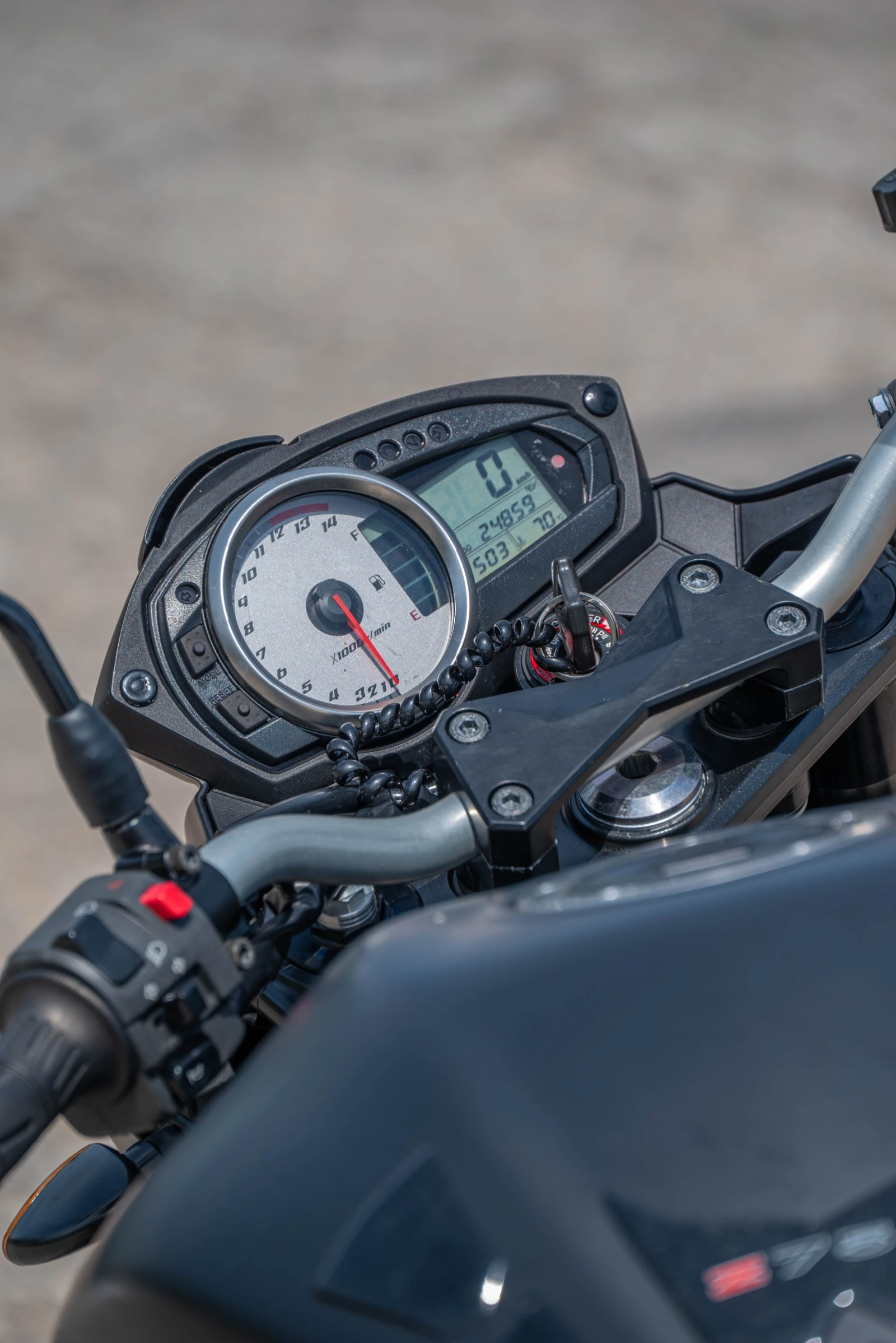 Kawasaki Z 750, снимка 15 - Мотоциклети и мототехника - 54213621