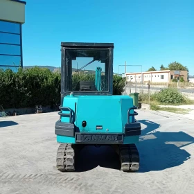      Yanmar B27 *  *   * 