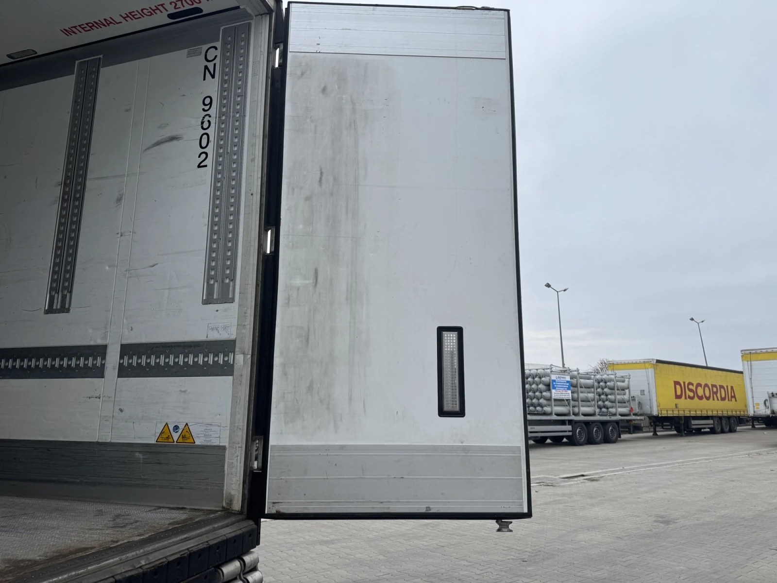����������� Schmitz SKO 24/L - 13.4 FP 45 COOL | Mobile.bg � ����������� 6