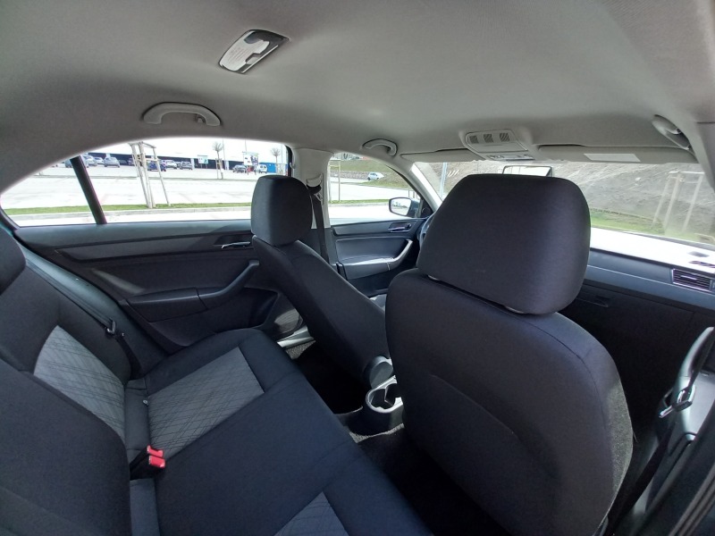 Seat Toledo IV 1.2 TSI , снимка 8 - Автомобили и джипове - 45920298