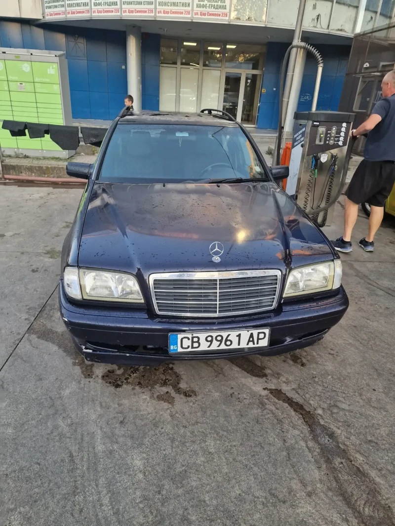 Mercedes-Benz C 220, снимка 1 - Автомобили и джипове - 46925671