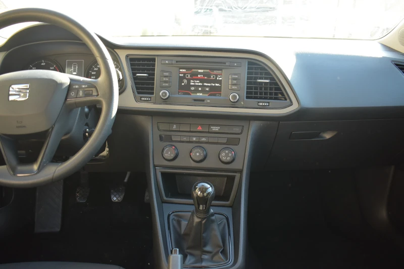 Seat Leon, снимка 9 - Автомобили и джипове - 48106682