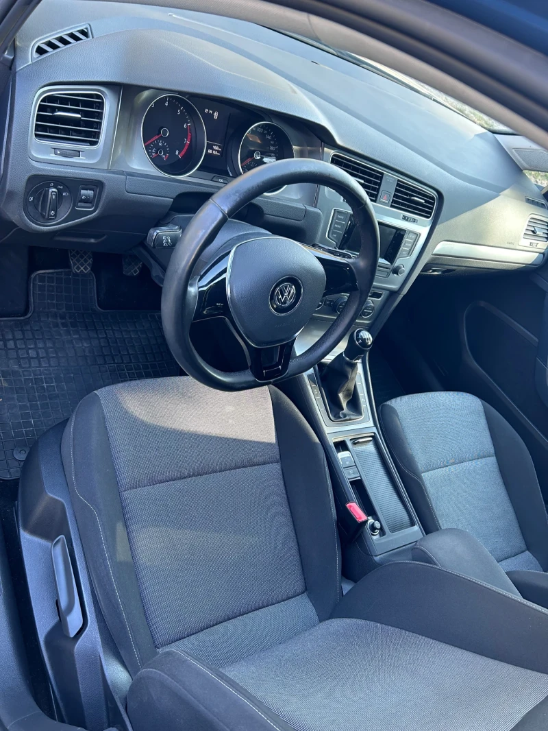 VW Golf 1.2TSI Bluemotion, снимка 9 - Автомобили и джипове - 50973766