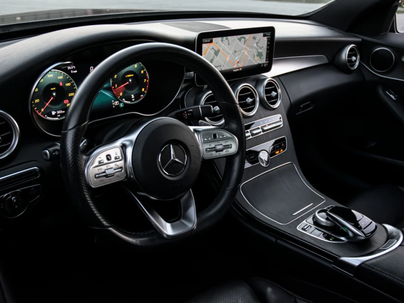 Mercedes-Benz C 300 2019 Mercedes-Benz C-Class C 300, снимка 9 - Автомобили и джипове - 51988074