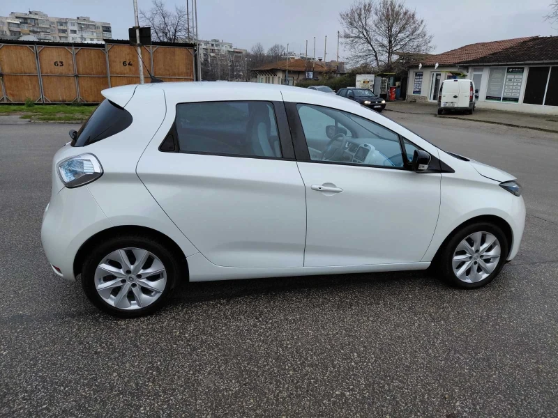 Renault Zoe 22kWh 109кс., снимка 4 - Автомобили и джипове - 52665670