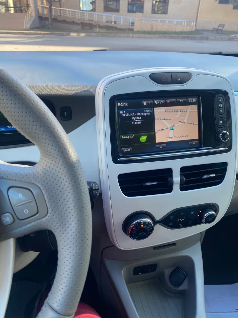 Renault Zoe 22kWh 58ps, снимка 17 - Автомобили и джипове - 52665670