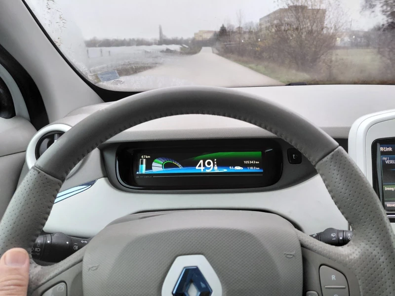 Renault Zoe 22kWh 109кс., снимка 15 - Автомобили и джипове - 52665670