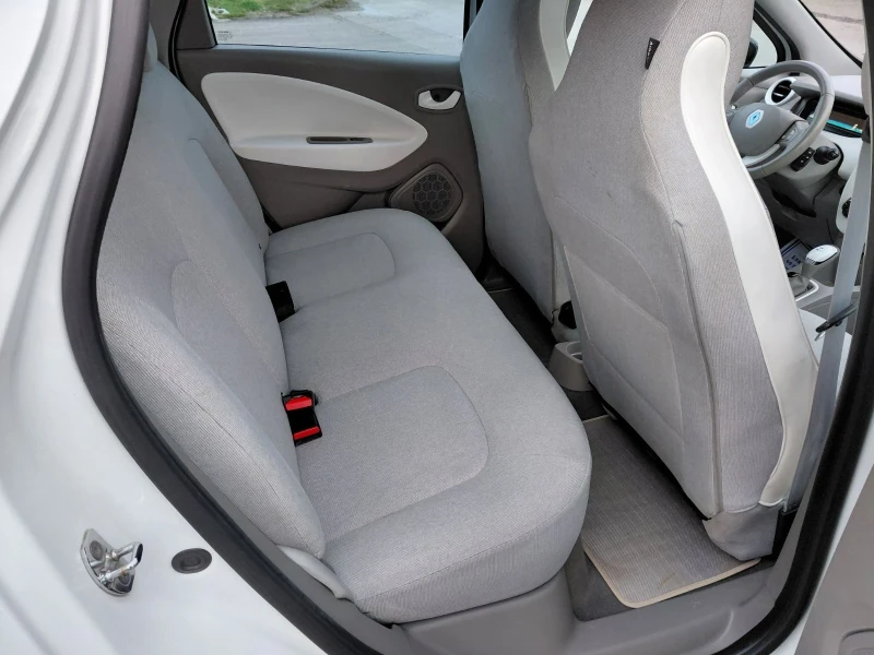 Renault Zoe 22kWh 109кс., снимка 11 - Автомобили и джипове - 52665670